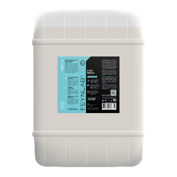 Průmyslové dvacetilitrové balení vysoce koncentrovaného autošamponu FEYNLAB Pure Wash pro PRO partnery a velkoodběratele.